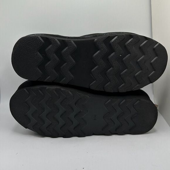 CUSHIONAIRE Women's Genuine Suede pull on platform boot +Memory Foam 8.5 BLACK - Picture 5 of 6